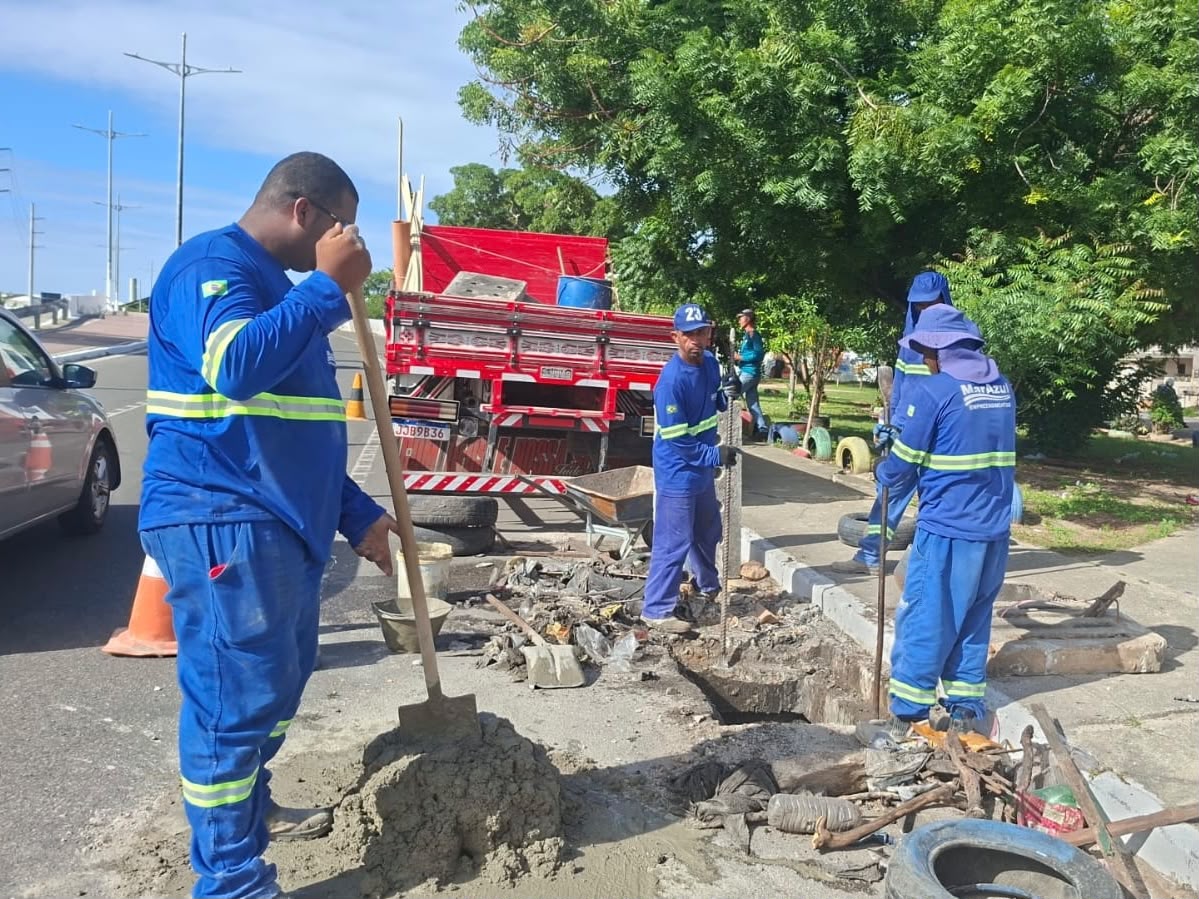 Emurb realiza manutenção da drenagem em 18 bairros de Aracaju