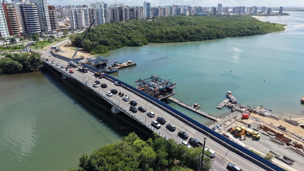 Ponte Godofredo Diniz avança para nova fase com mais de 70% de execução