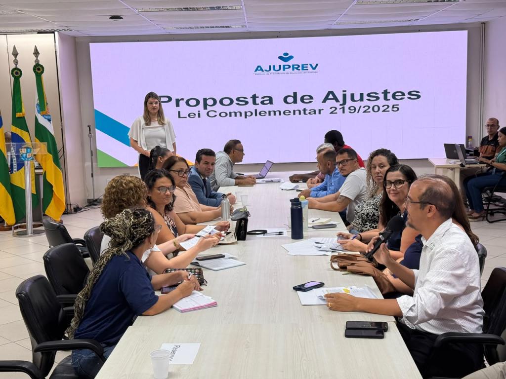 Prefeitura de Aracaju promove diálogo com sindicatos sobre previdência municipal