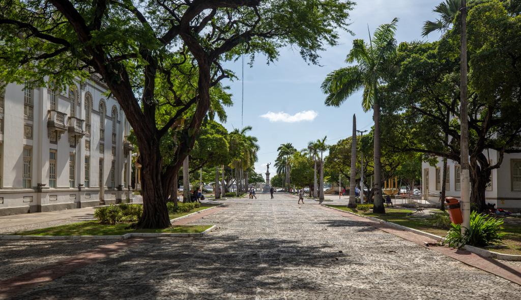 Aracaju avança em diálogo técnico para ampliar Wi-Fi gratuito