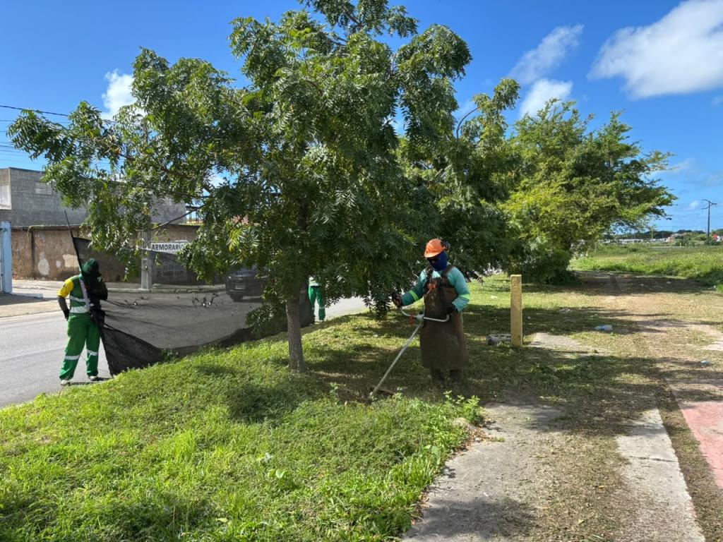 Mutirões de limpeza alcançam 11 bairros de Aracaju nesta quarta-feira