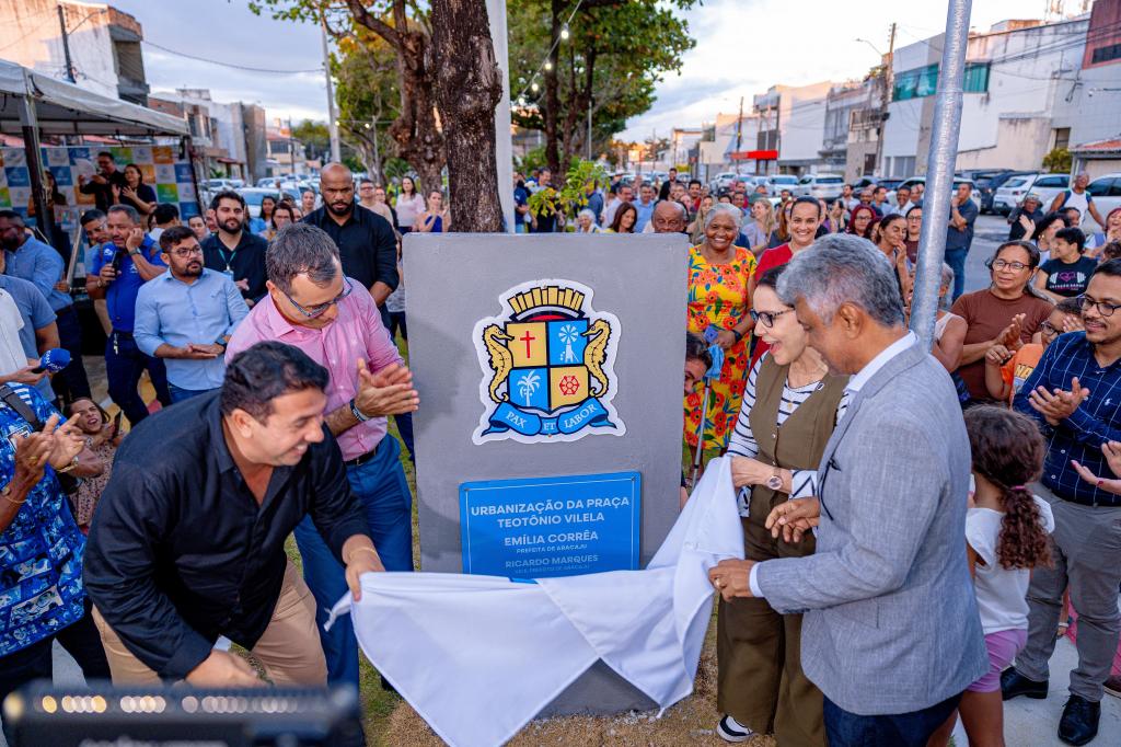Praça Teotônio Vilela é reurbanizada no bairro Ponto Novo