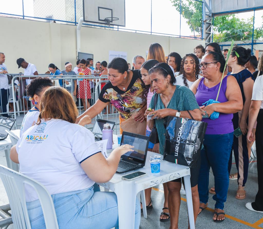 Tamo Junto leva mais de 100 serviços gratuitos ao bairro América