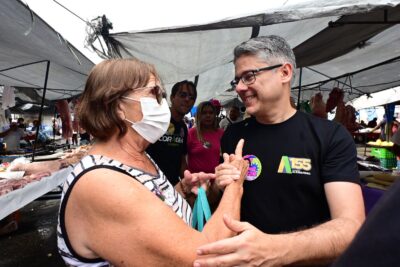 Feira do Eduardo Gomes recebe caminhada do senador Delegado Alessandro