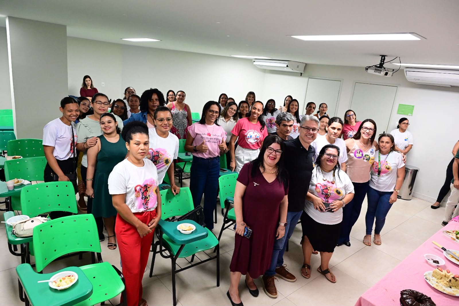Encontro com o Endomulher Sergipe reúne Alessandro Vieira e Danielle Garcia