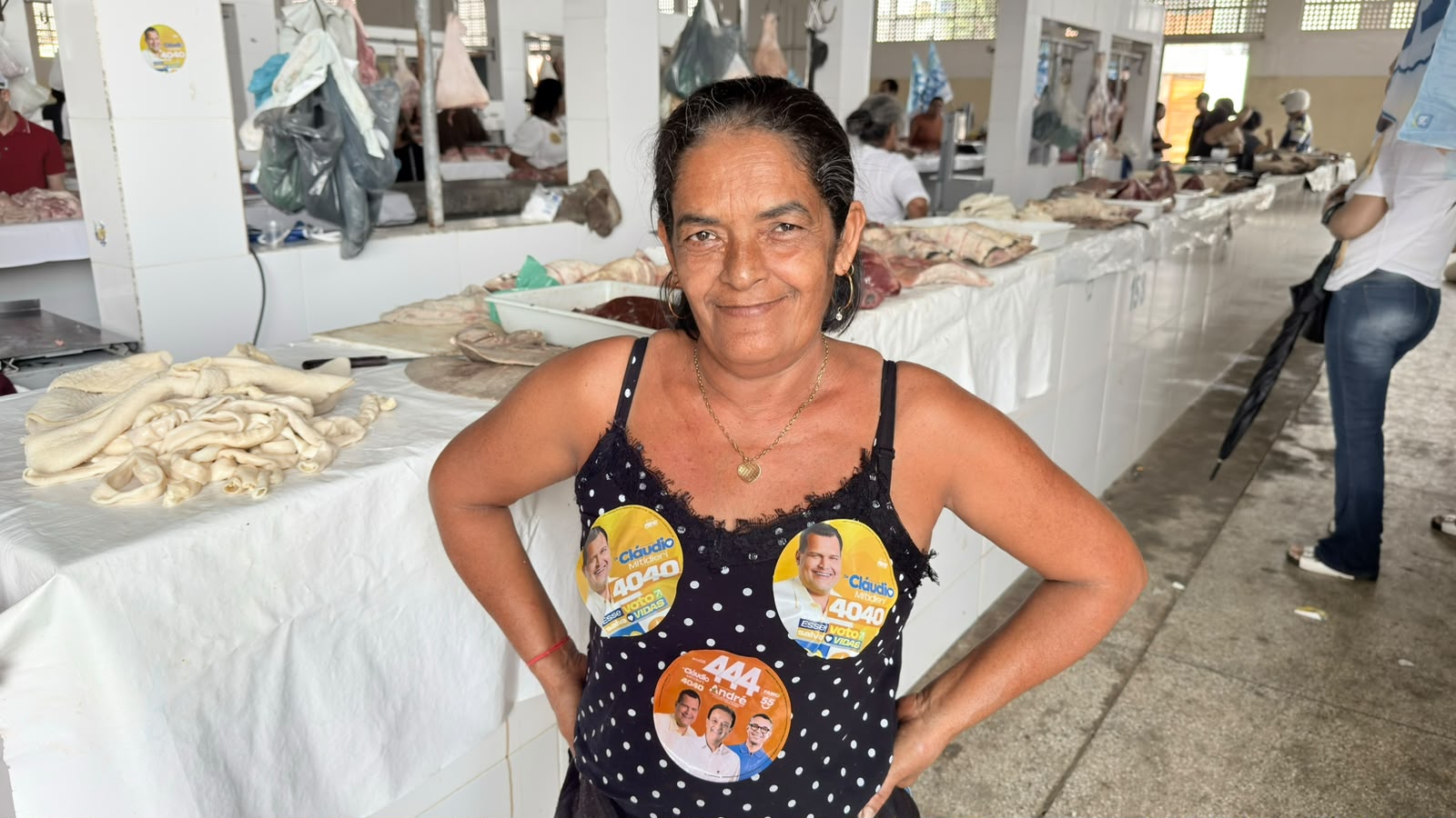 A feirante Rejane Moura, que trabalha há dez anos na feira