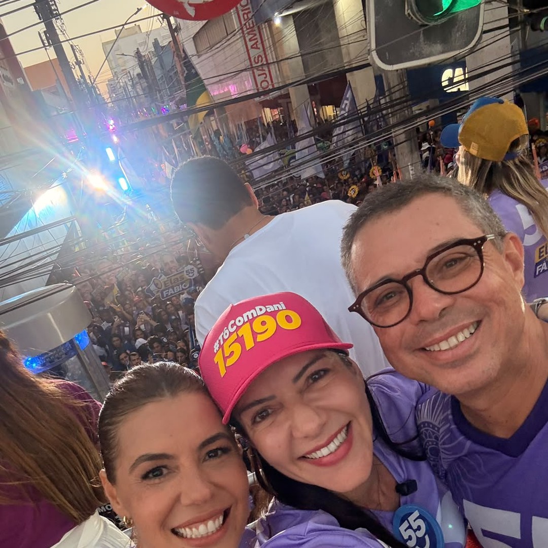 Delegada Danielle se junta a mulheres de todo o estado em ato na capital