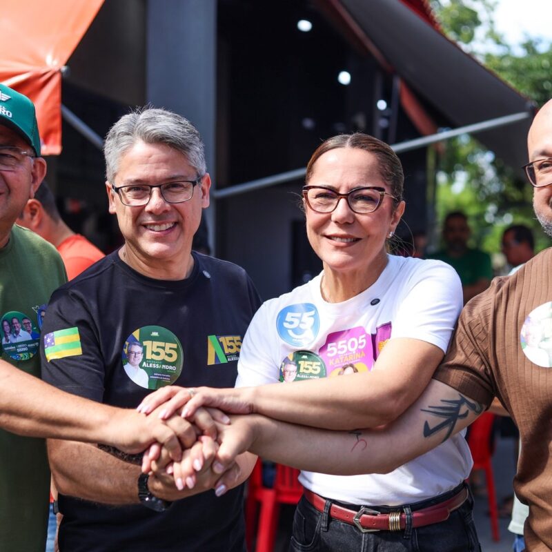 Alessandro percorre ruas de Itabaiana e agradece apoio de moradores