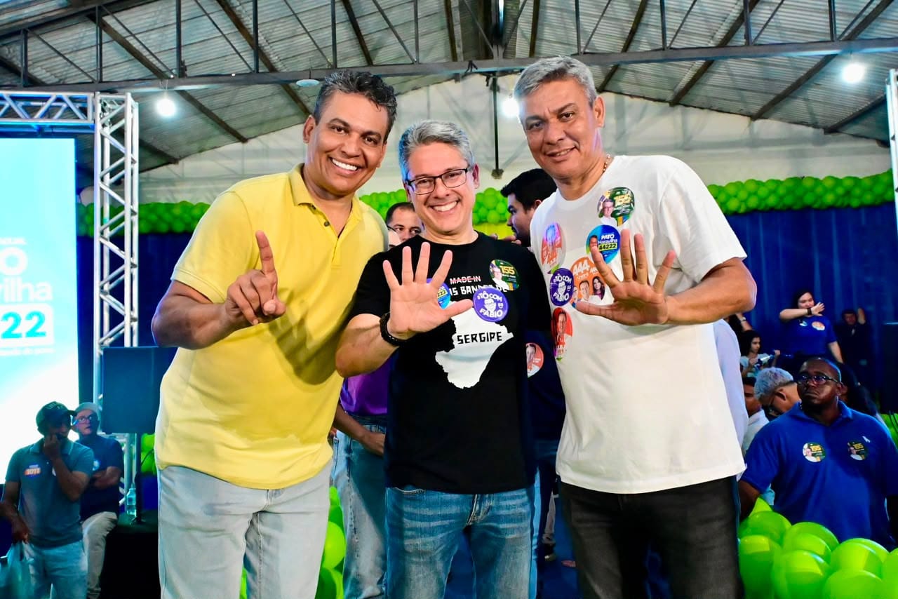 Delegado Alessandro com Humberto Maravilha e Pato Maravilha em Umbaúba