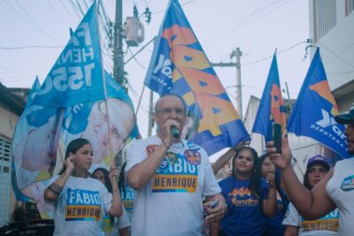 Entre barbearia e conversa de rua, Fábio Henrique percorre o São Carlos
