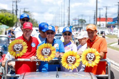 Apoiadores acompanham Fábio Mitidieri em carreata pela capital