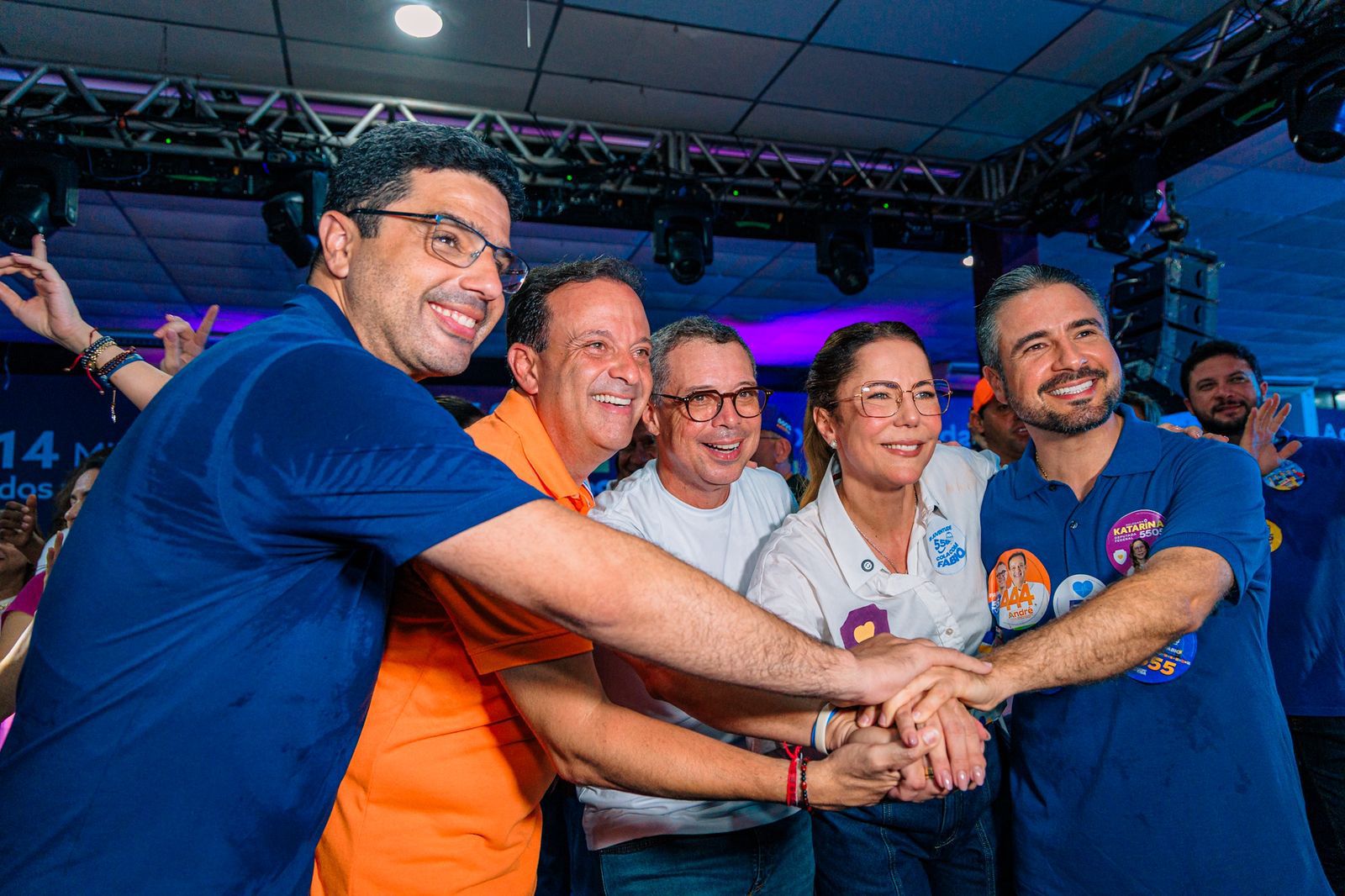 Fábio e Delegada Katarina lançam candidatura com centenas de apoiadores
