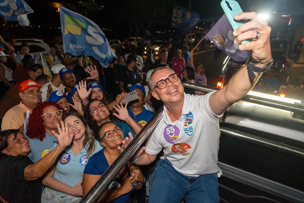 Minicarreata do governador Fábio Mitidieri no bairro Industrial, em Aracaju