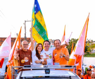Hilda agradece às famílias de Lagarto durante carreata com Gustinho