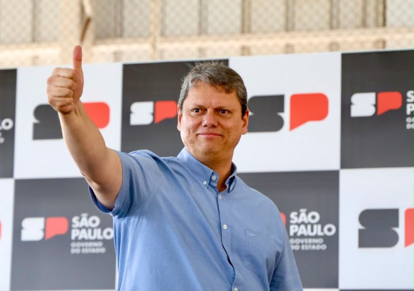 Eduardo Amorim soma apoio do governador de São Paulo, Tarcísio de Freitas